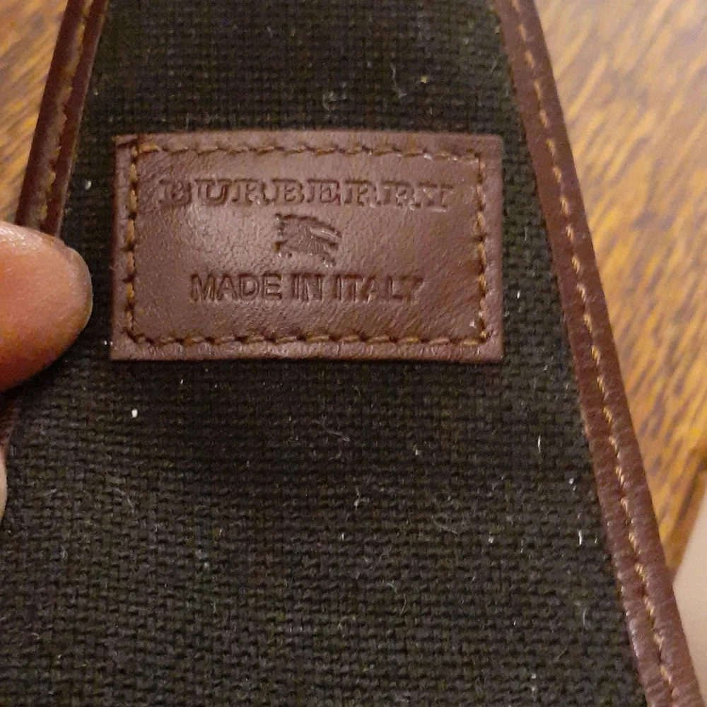 BURBERRY LIPSTICK /CIGARETTE HOLDER CASE